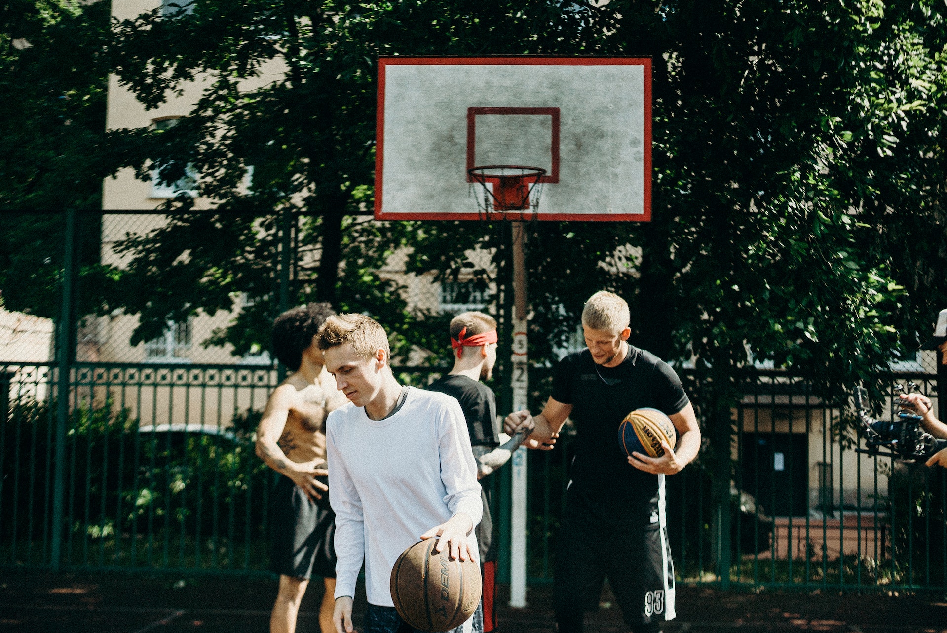 Basketbalwedstrijd in Craneveer
